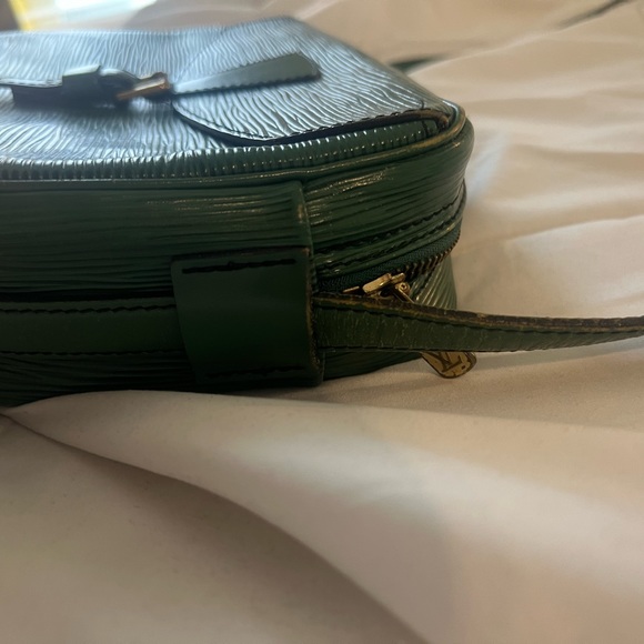 Dark Green original authentic LV purse - Picture 12 of 13